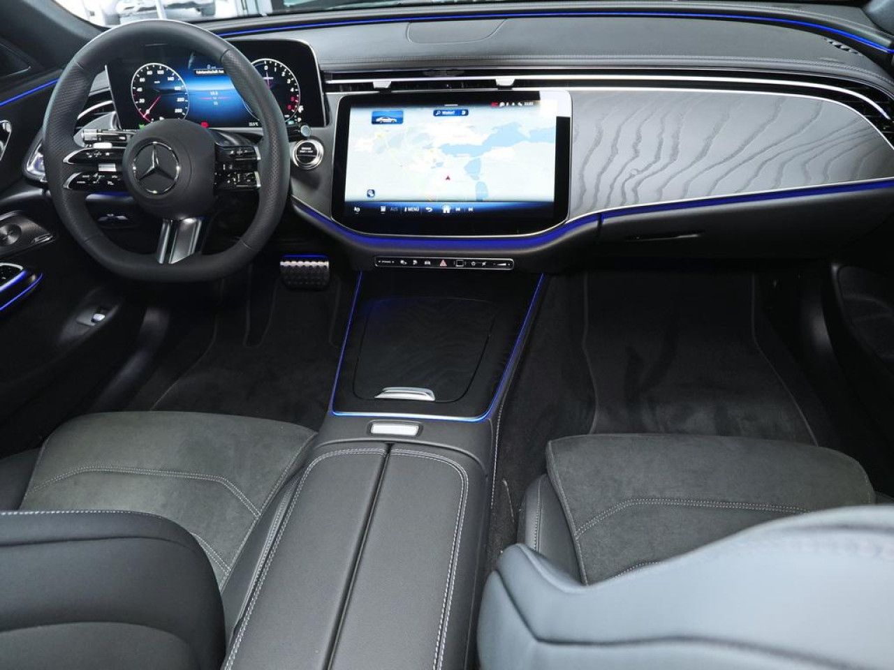 Mercedes-Benz E-Klasse – Bild 13