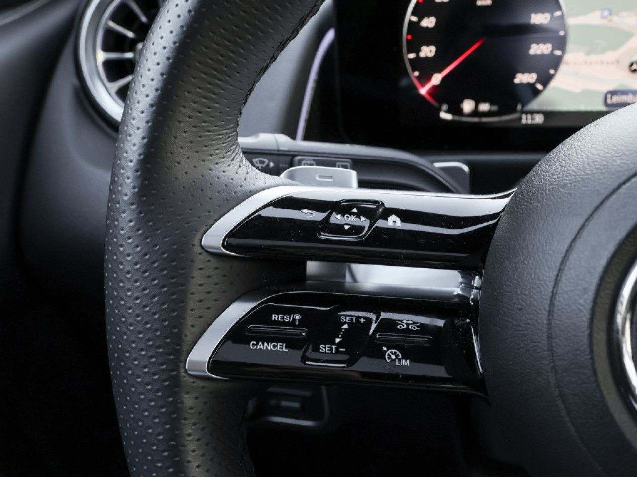 Mercedes-Benz GLB – Bild 16