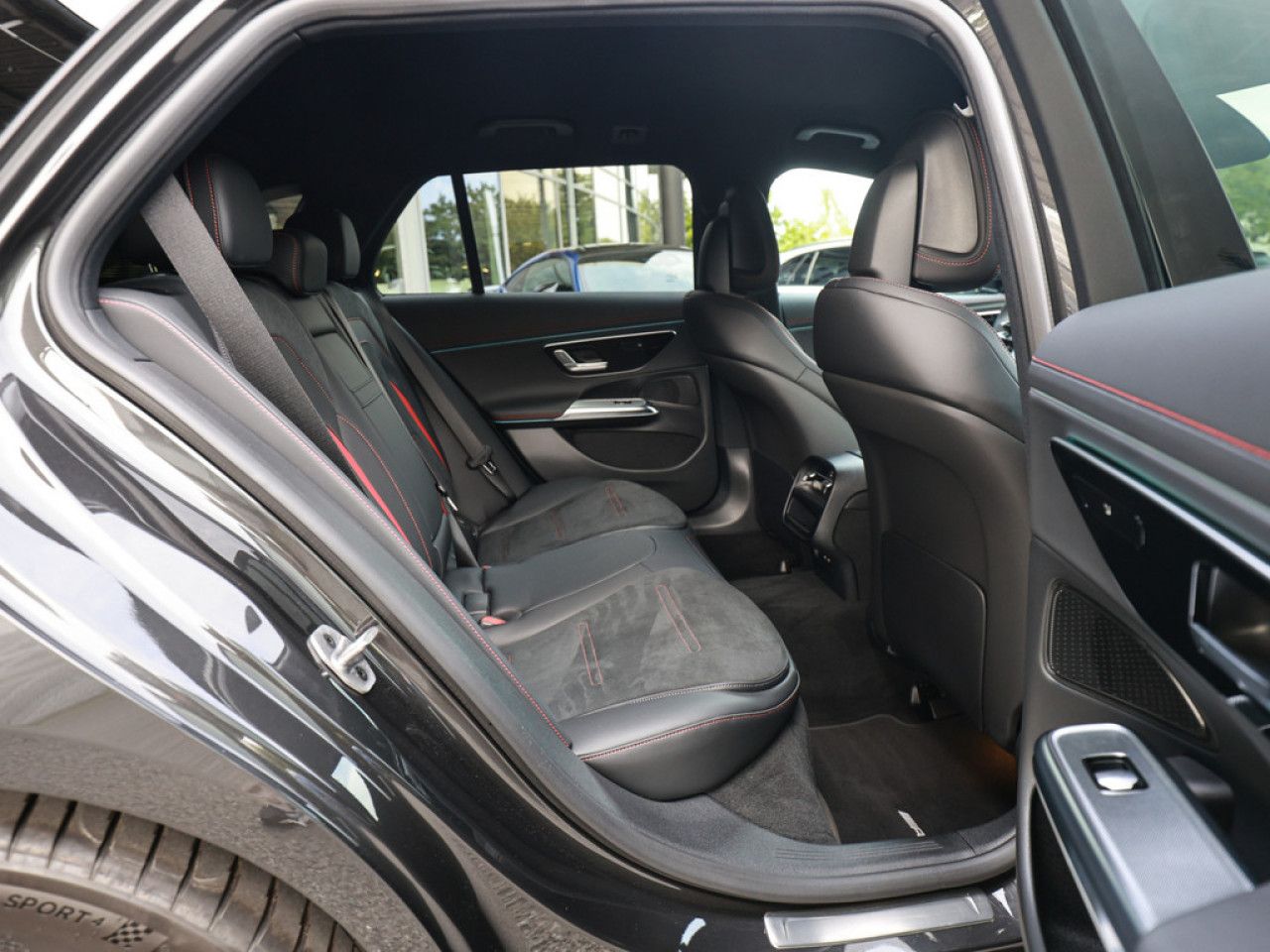 Mercedes-Benz E-Klasse – Bild 7