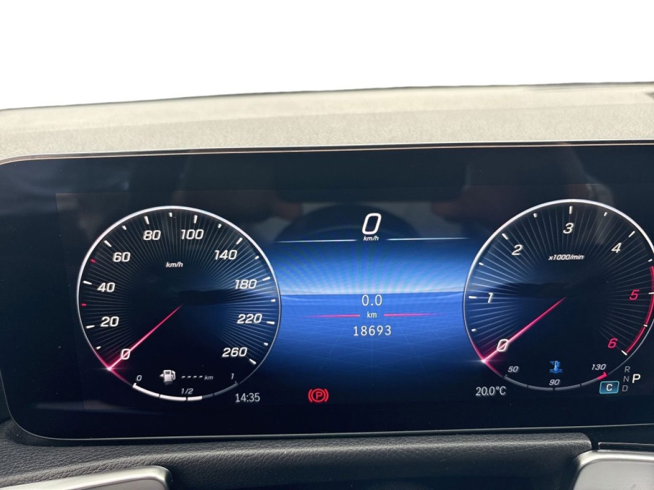 Mercedes-Benz GLB – Bild 8