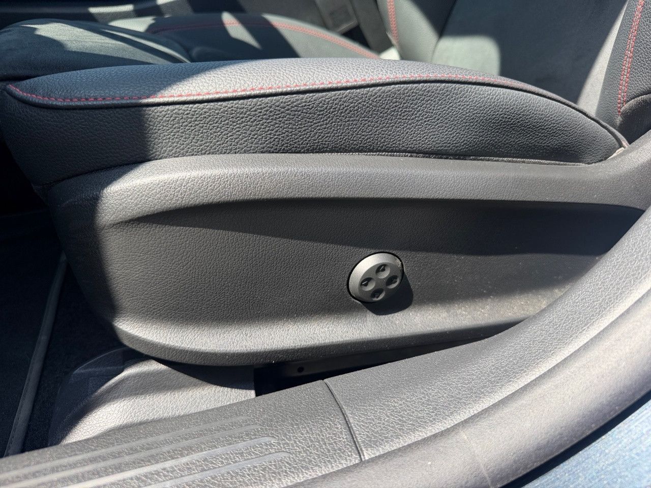 Mercedes-Benz CLA – Bild 4