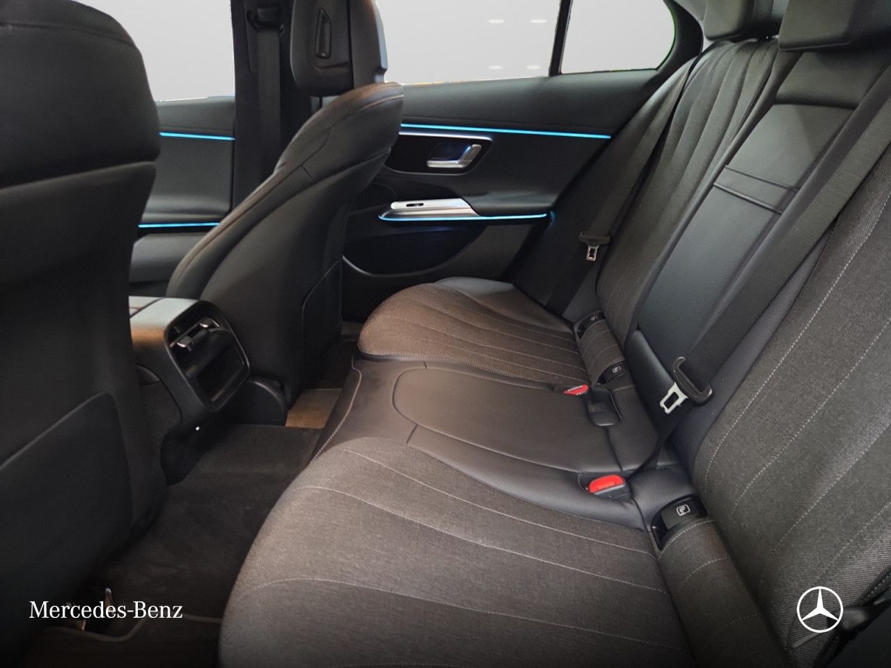 Mercedes-Benz E-Klasse – Bild 9