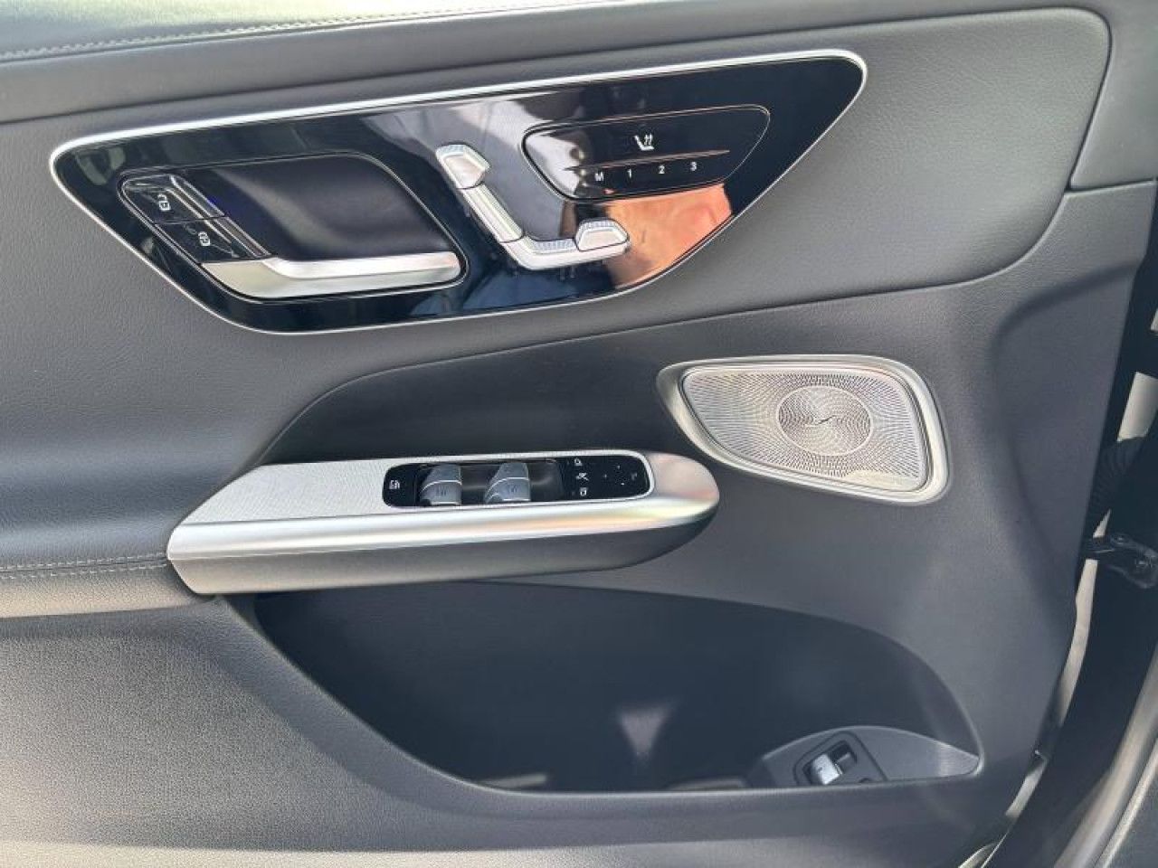 Photo du v&eacute;hicule 14 / 18