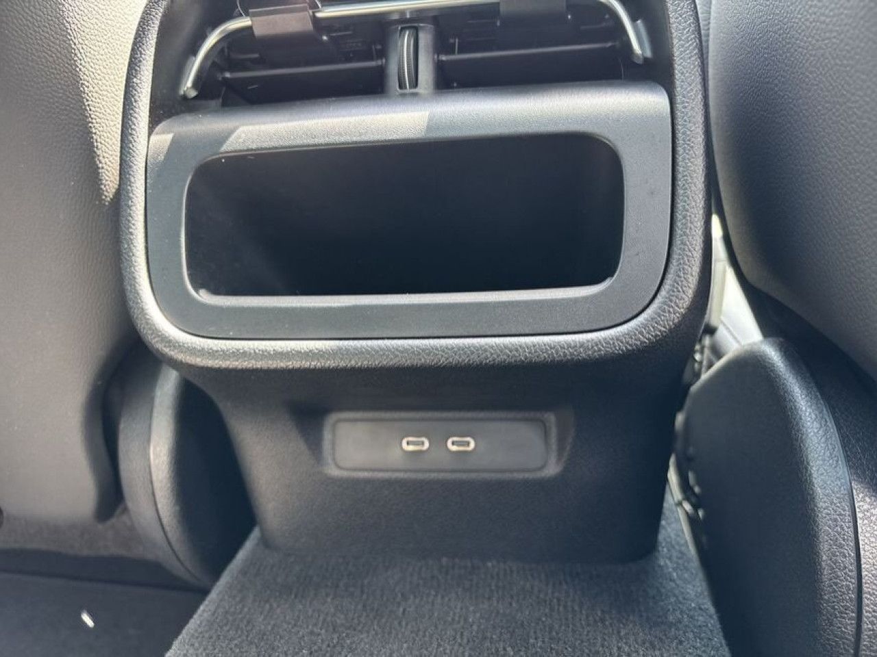 Mercedes-Benz E-Klasse – Bild 22