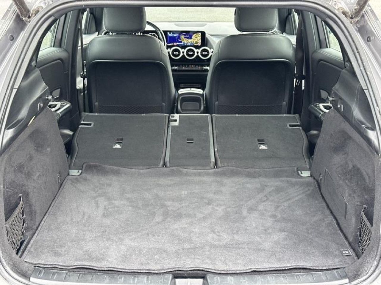 Photo du v&eacute;hicule 16 / 18