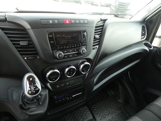 Vehicle image 7 / 7