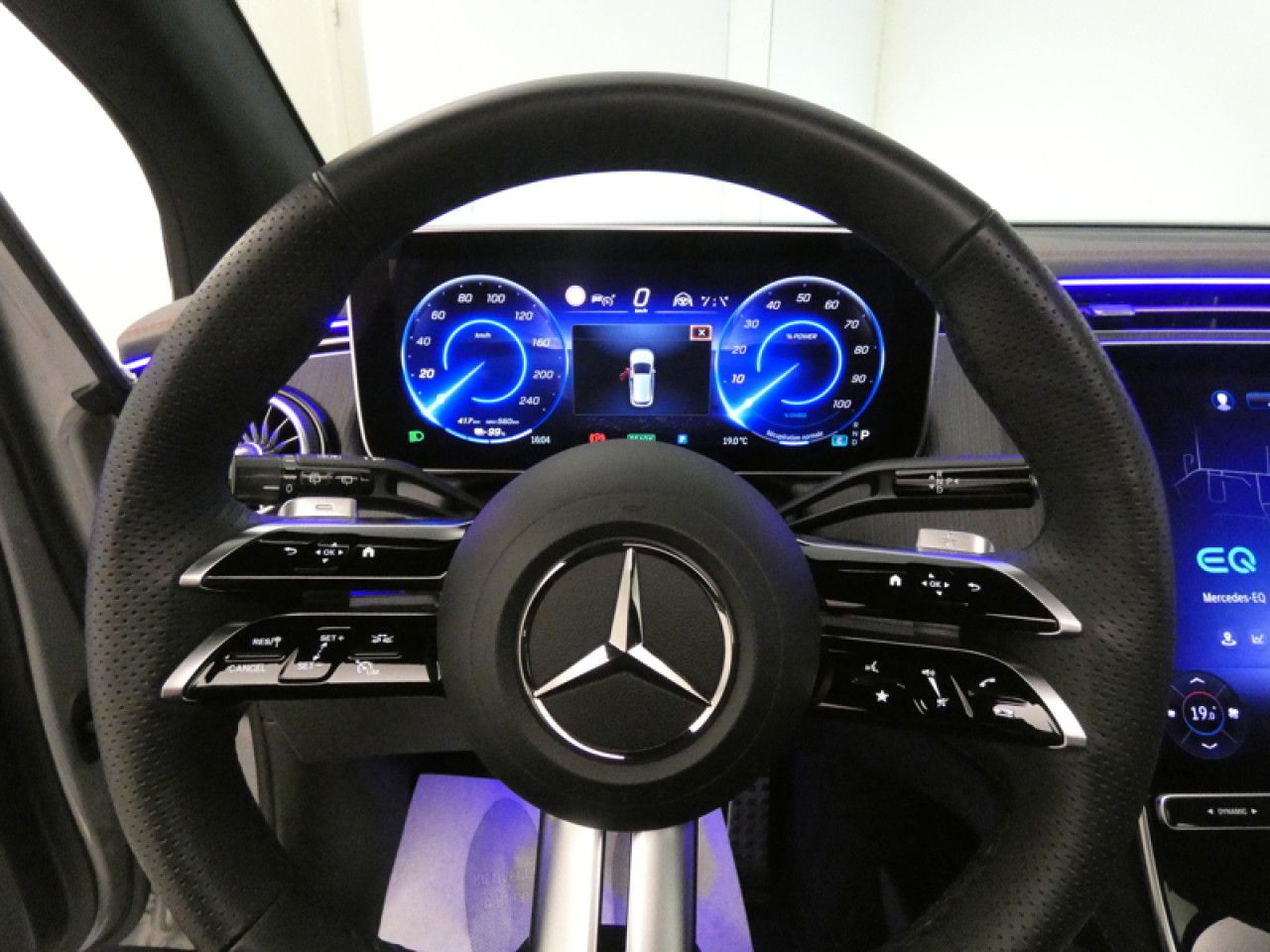 Photo du v&eacute;hicule 17 / 18