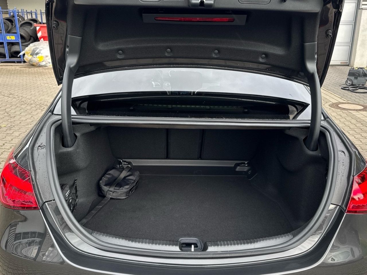 Mercedes-Benz C-Klasse – Bild 17