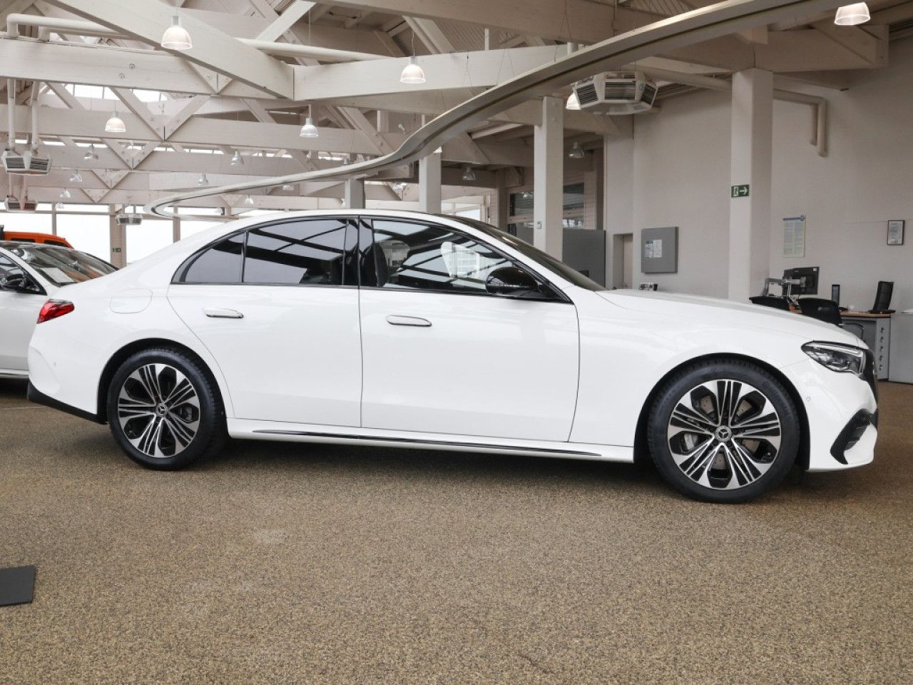Mercedes-Benz E-Klasse – Bild 2