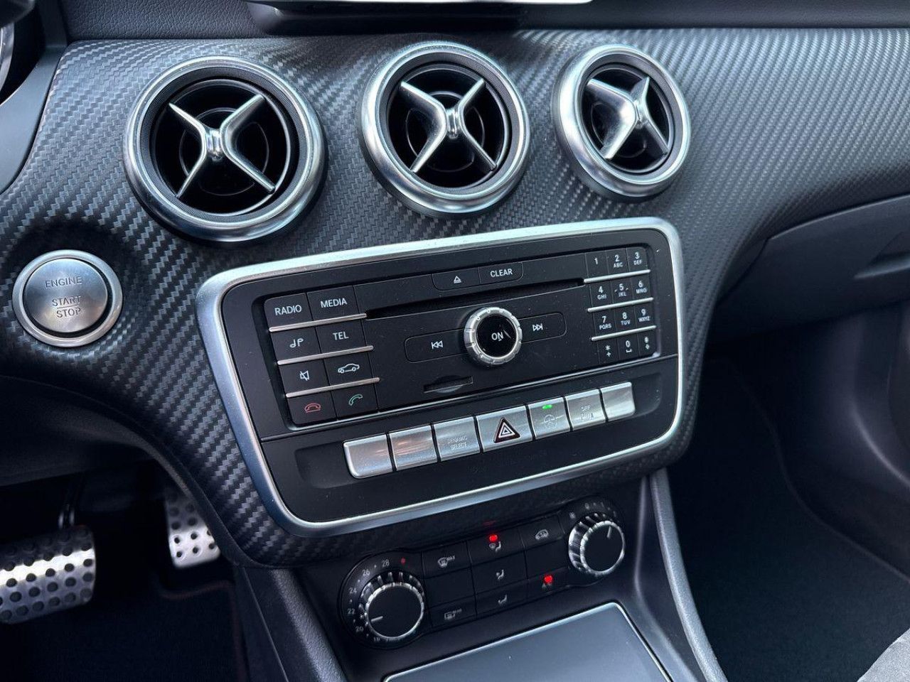 Imagem do veículo 17 / 19