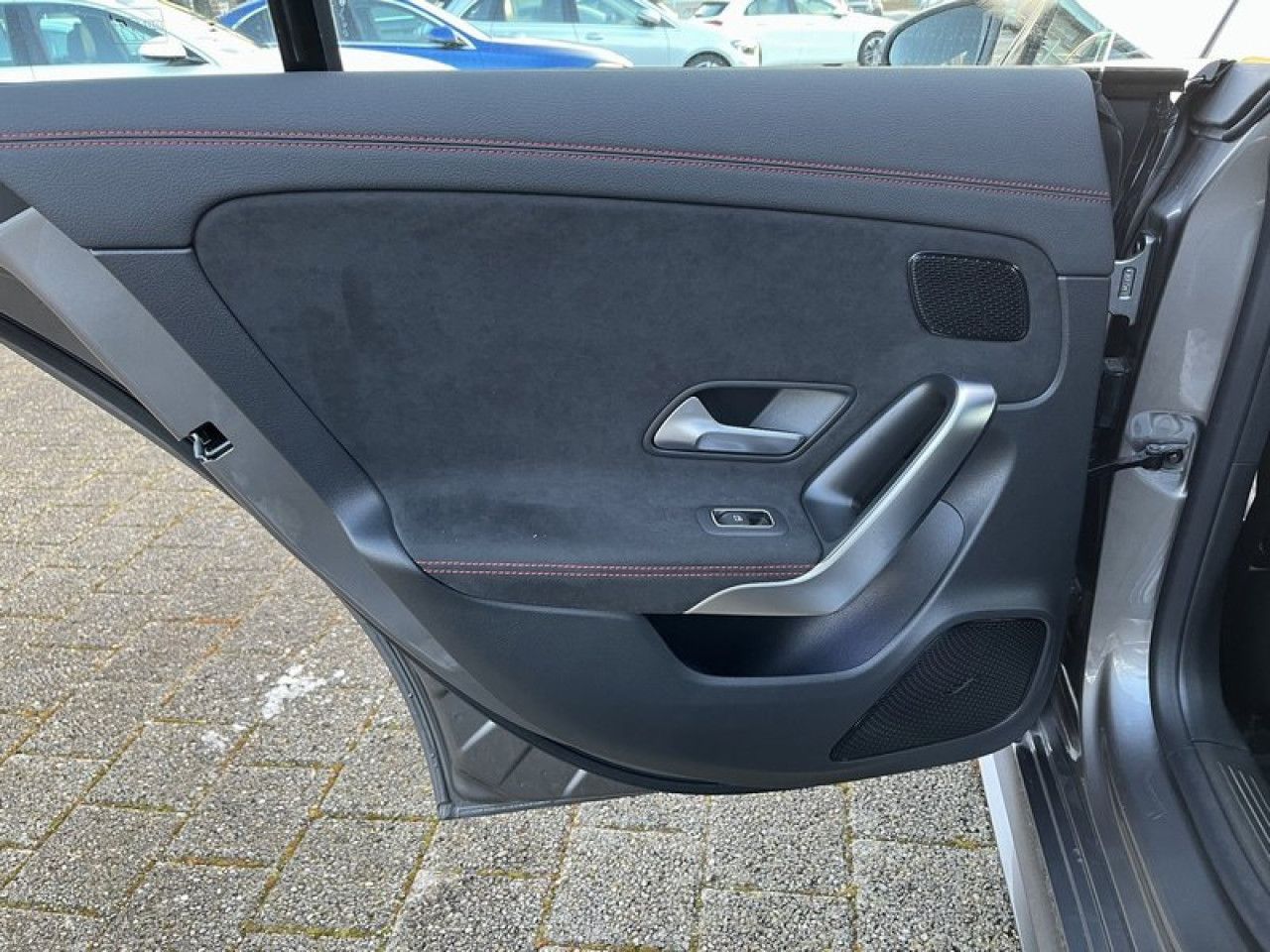 Fahrzeugbild 11 / 12