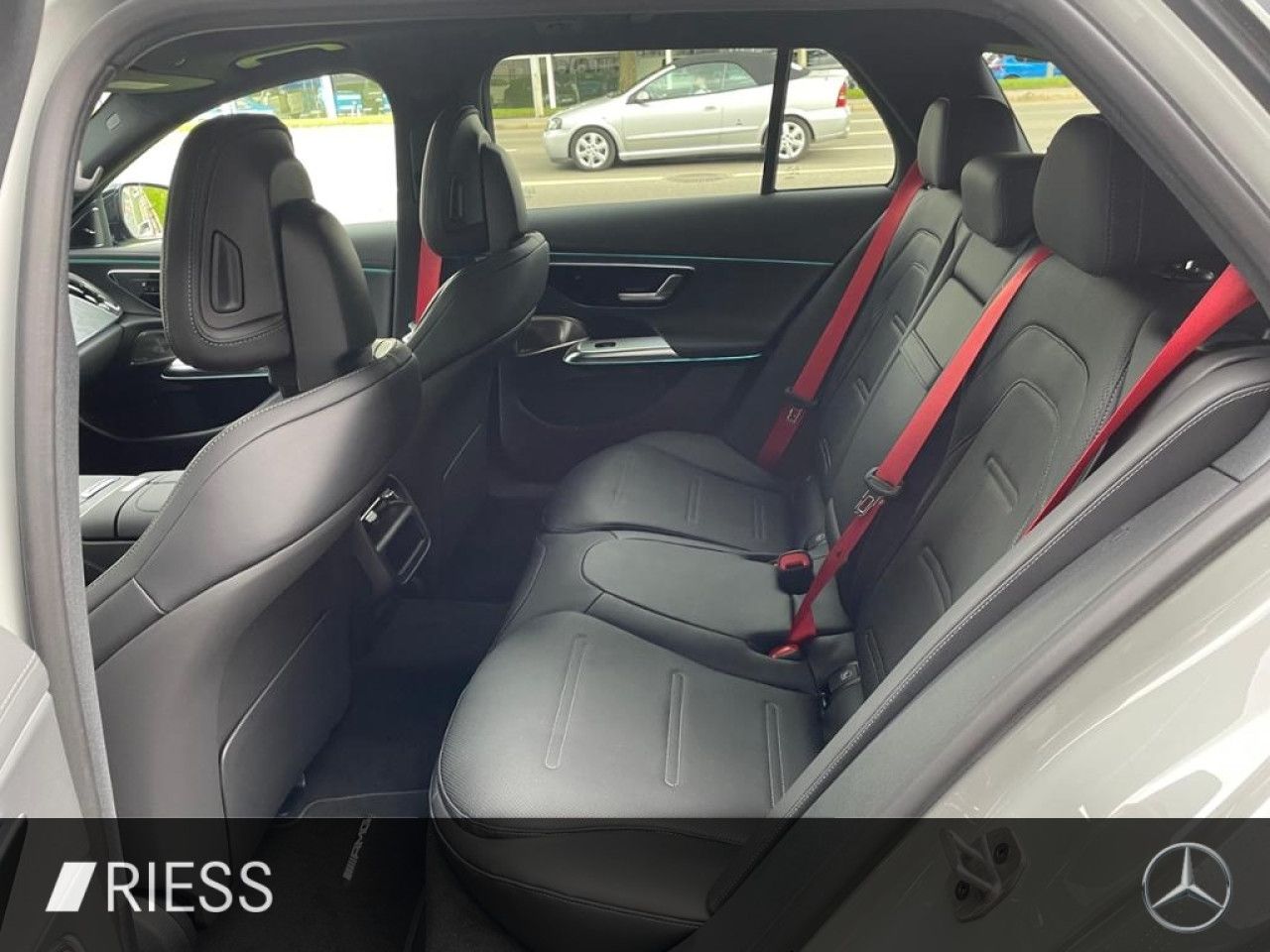 Mercedes-Benz E-Klasse – Bild 4