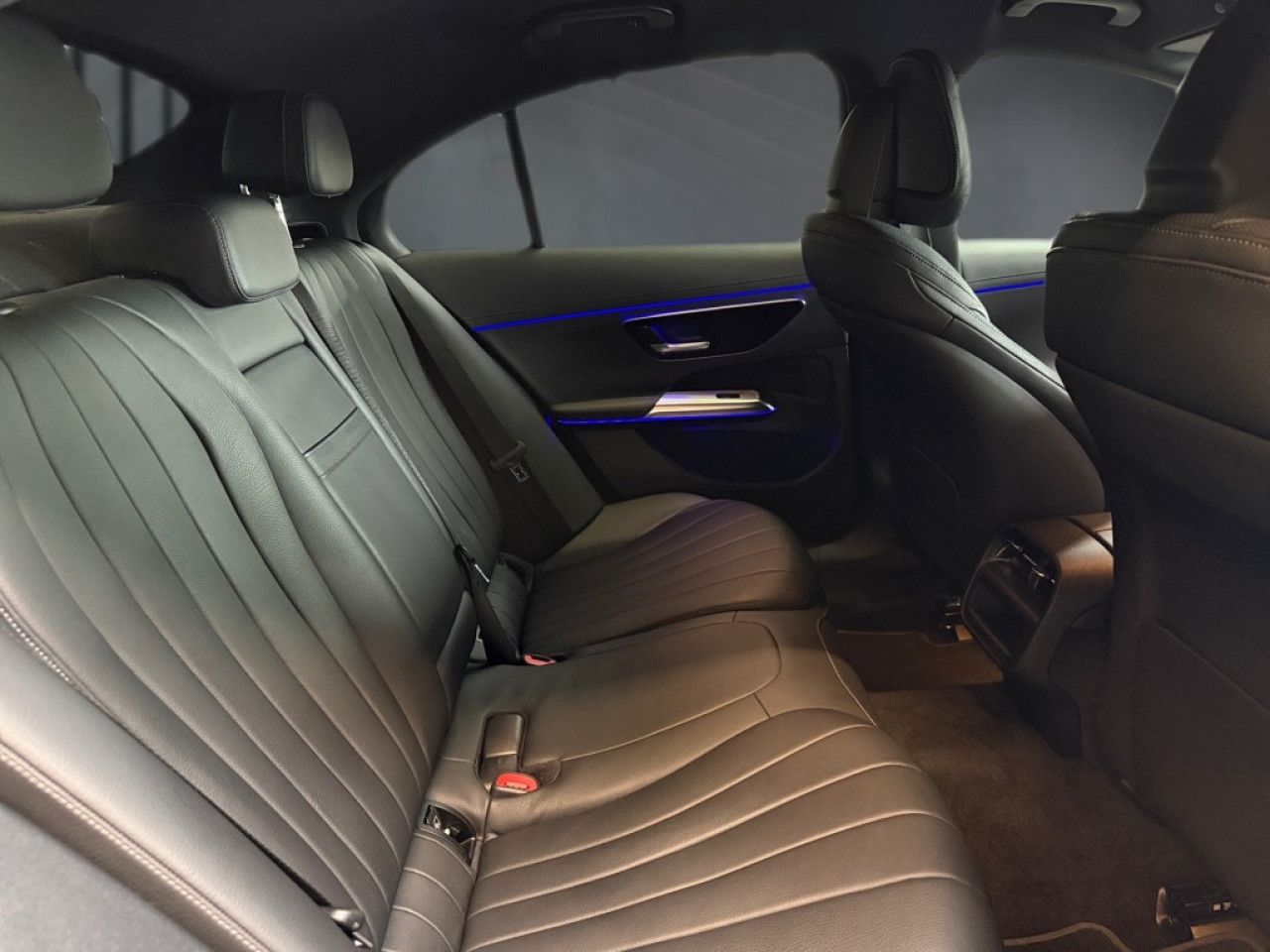 Mercedes-Benz E-Klasse – Bild 11