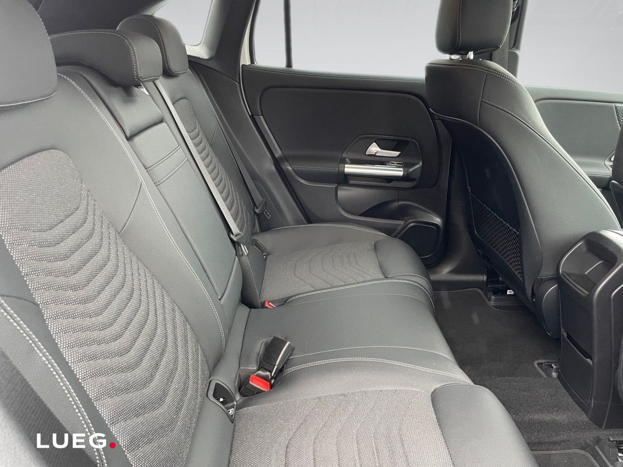 Mercedes-Benz EQA – Bild 12