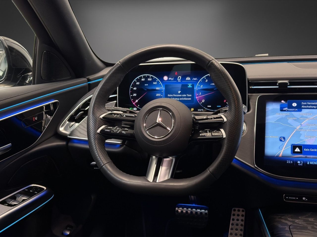 Mercedes-Benz E-Klasse – Bild 16