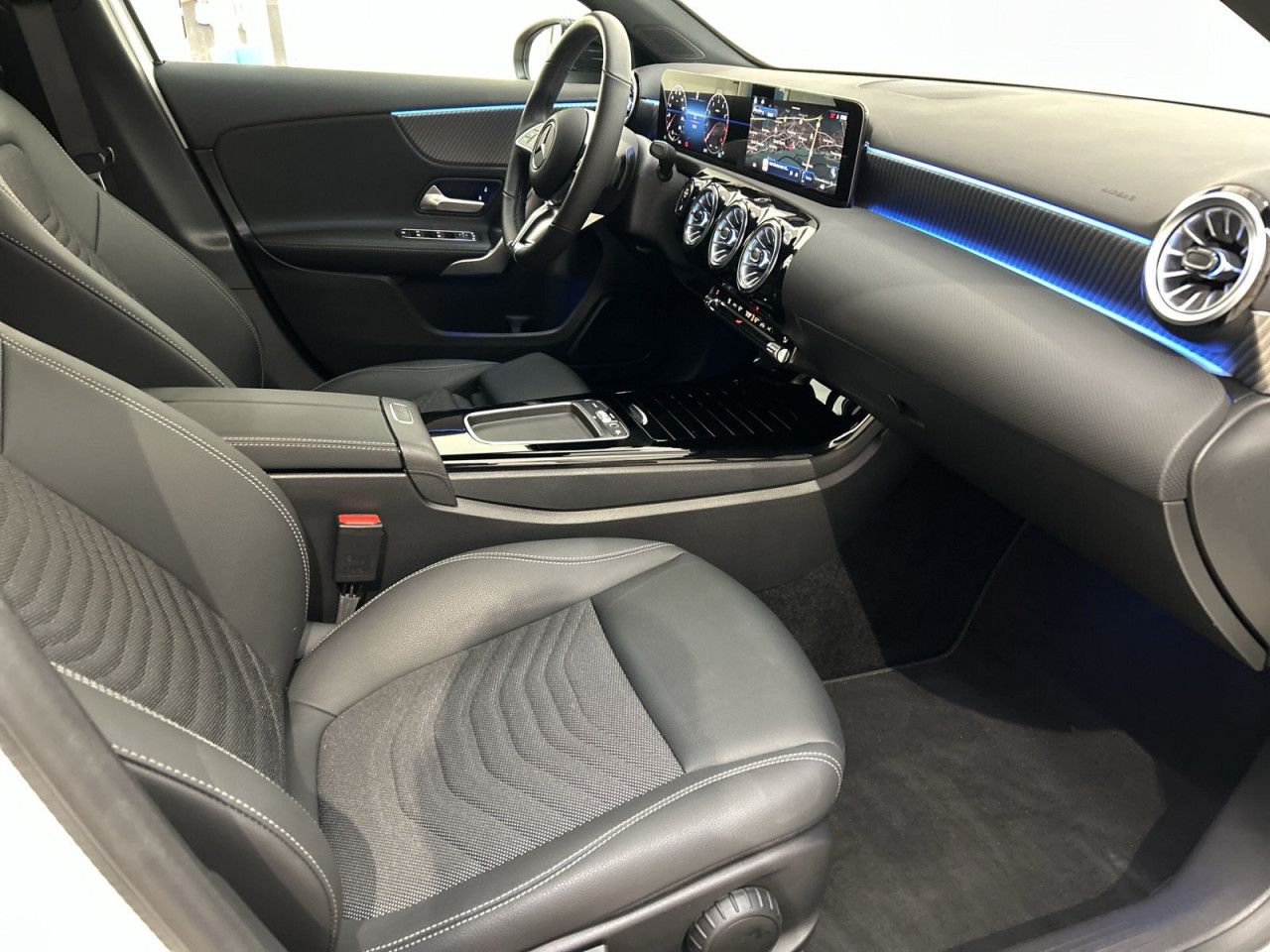 Fahrzeugbild 16 / 24