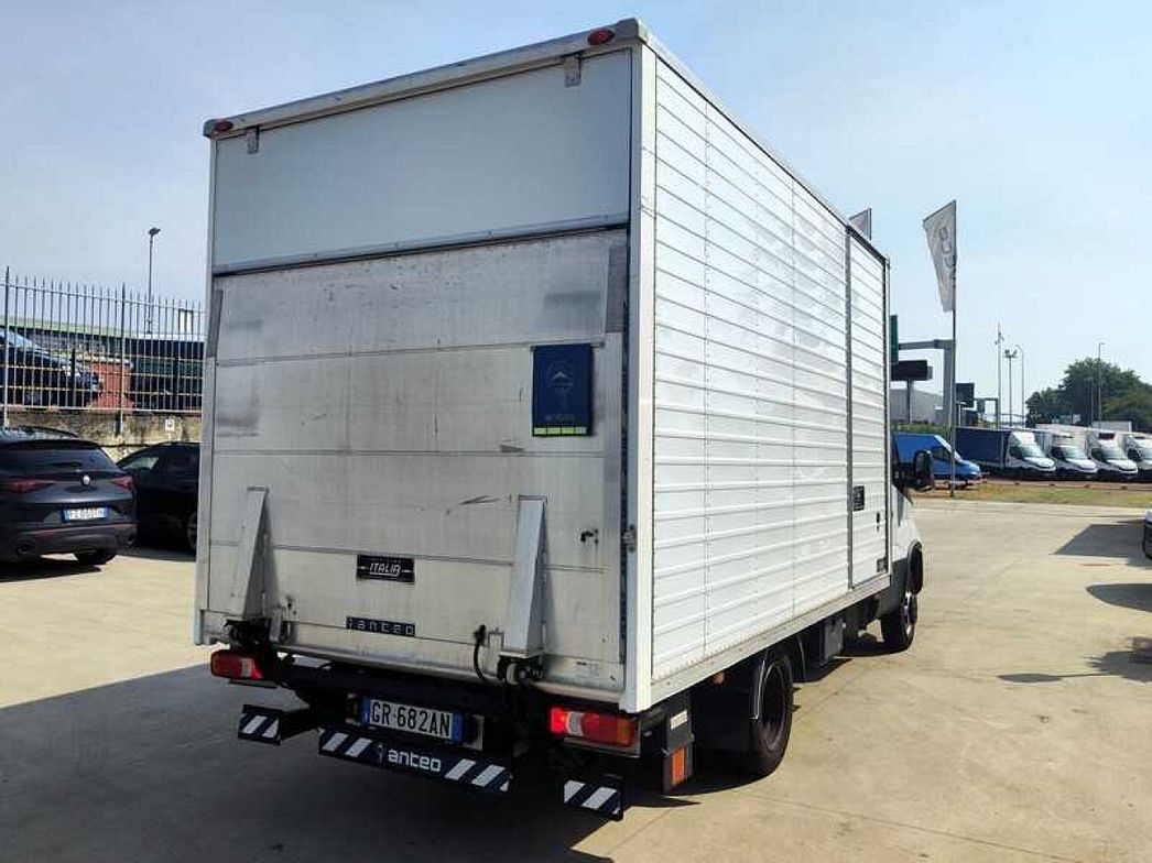 IVECO | 35C14 FURGONE CON SPONDA