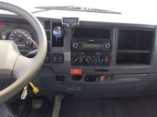 Vehicle image 16 / 17