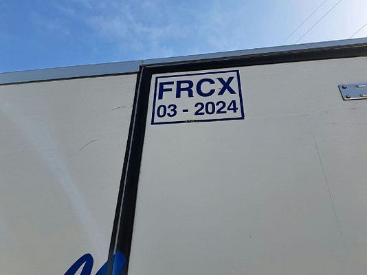Vehicle image 11 / 19