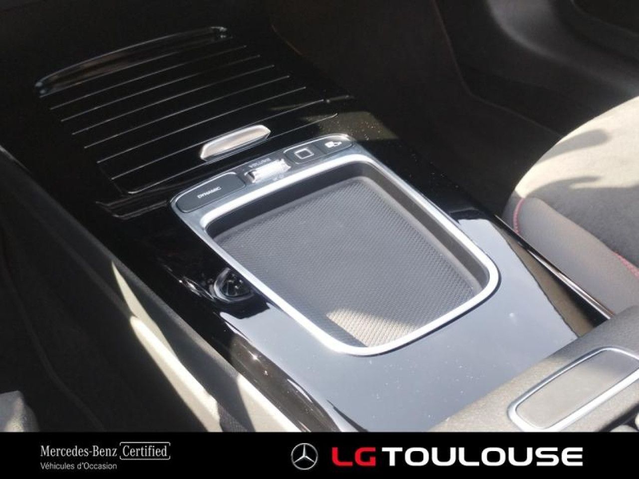 Photo du v&eacute;hicule 13 / 18