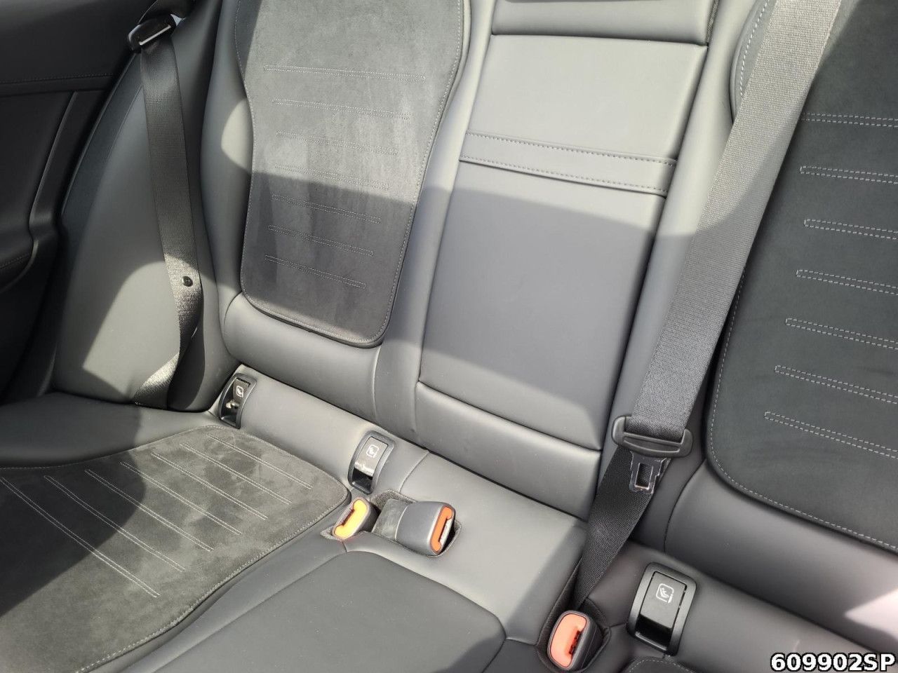 Mercedes-Benz C-Klasse – Bild 12