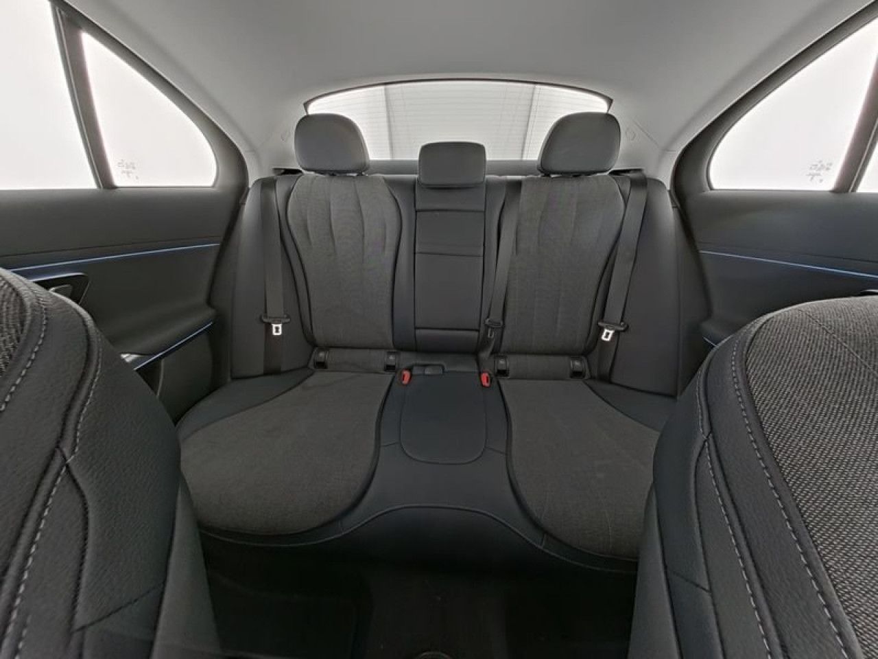 Mercedes-Benz E-Klasse – Bild 6
