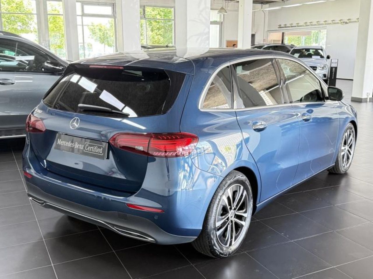 Photo du v&eacute;hicule 15 / 18