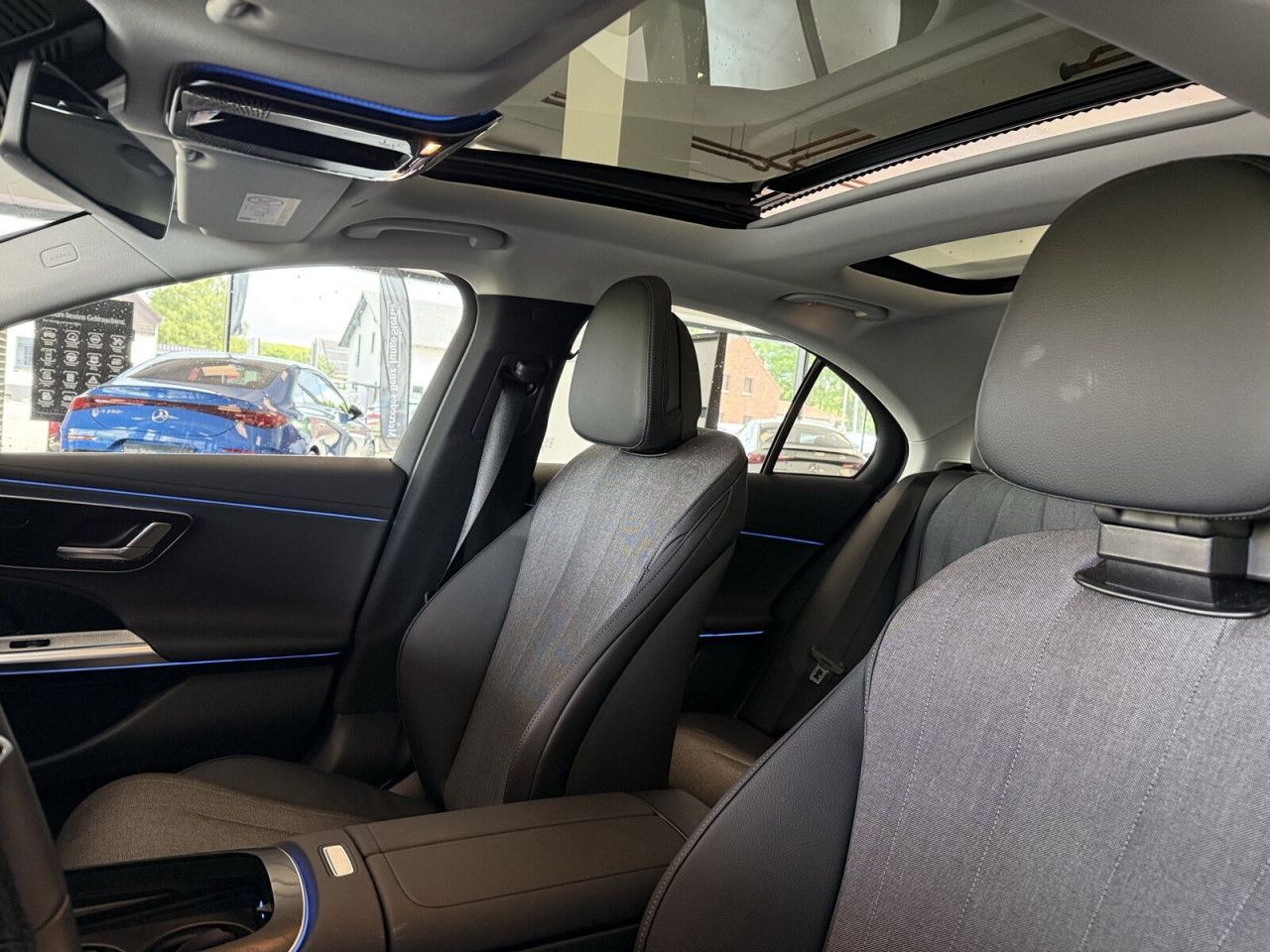 Mercedes-Benz E-Klasse – Bild 11