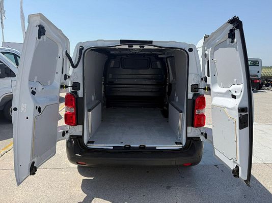 Vehicle image 13 / 14