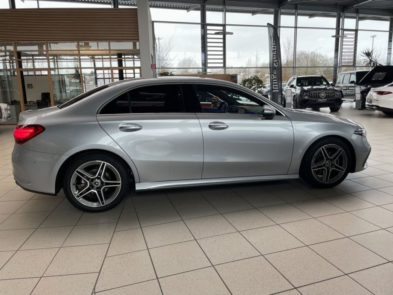 Fahrzeugbild 12 / 12