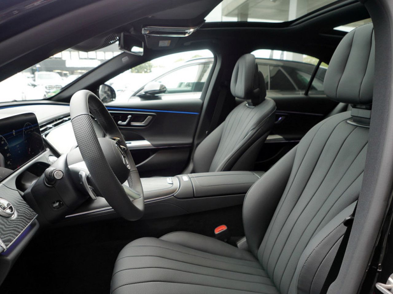 Mercedes-Benz E-Klasse – Bild 16