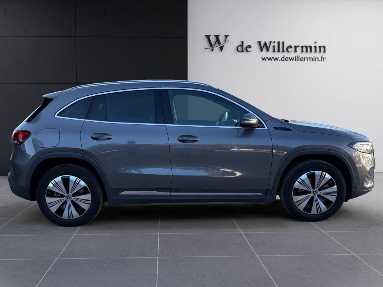 Photo du v&eacute;hicule 3 / 18