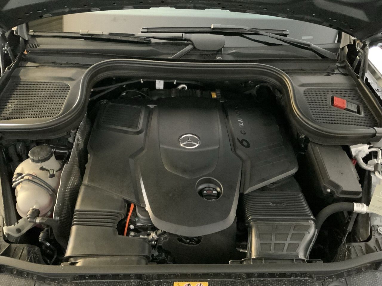 Mercedes-Benz GLS – Bild 12
