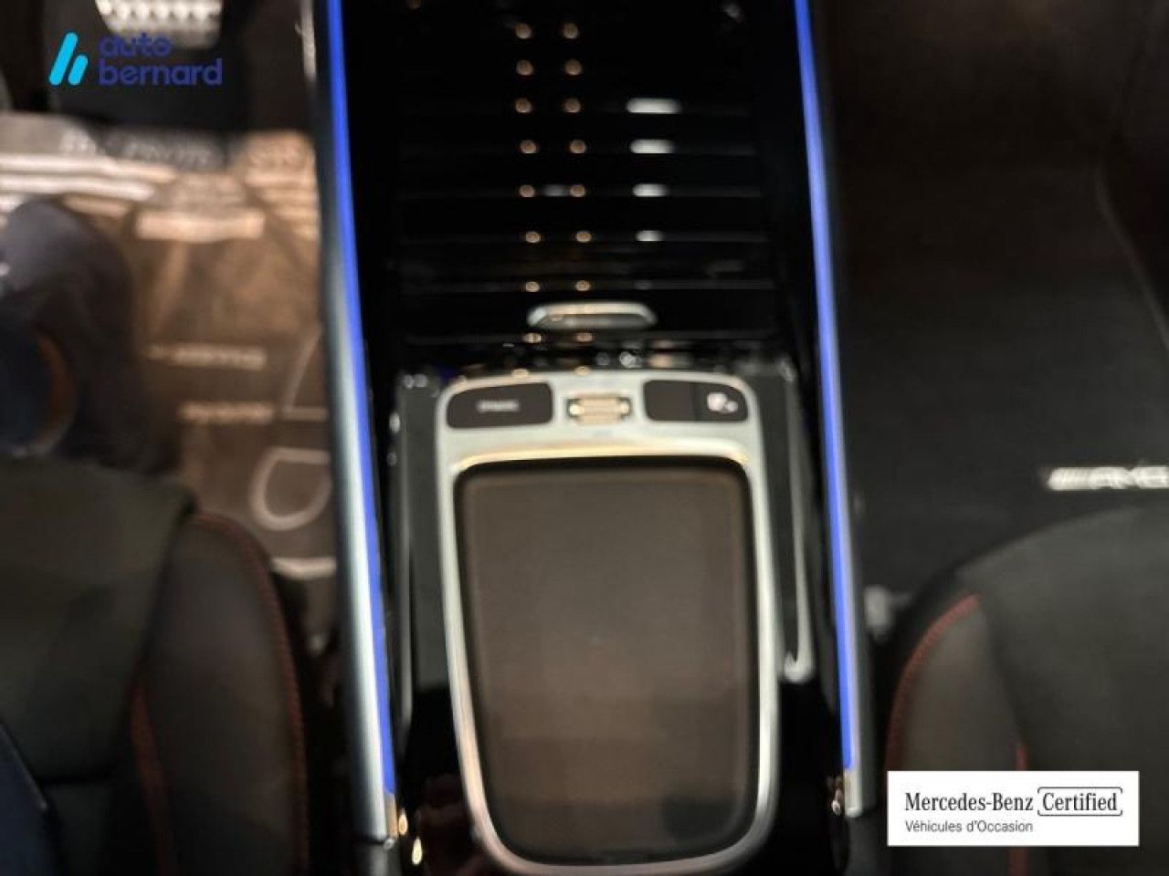 Photo du v&eacute;hicule 16 / 18