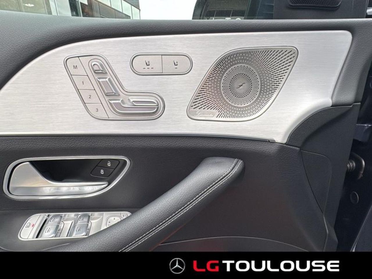 Photo du v&eacute;hicule 18 / 18