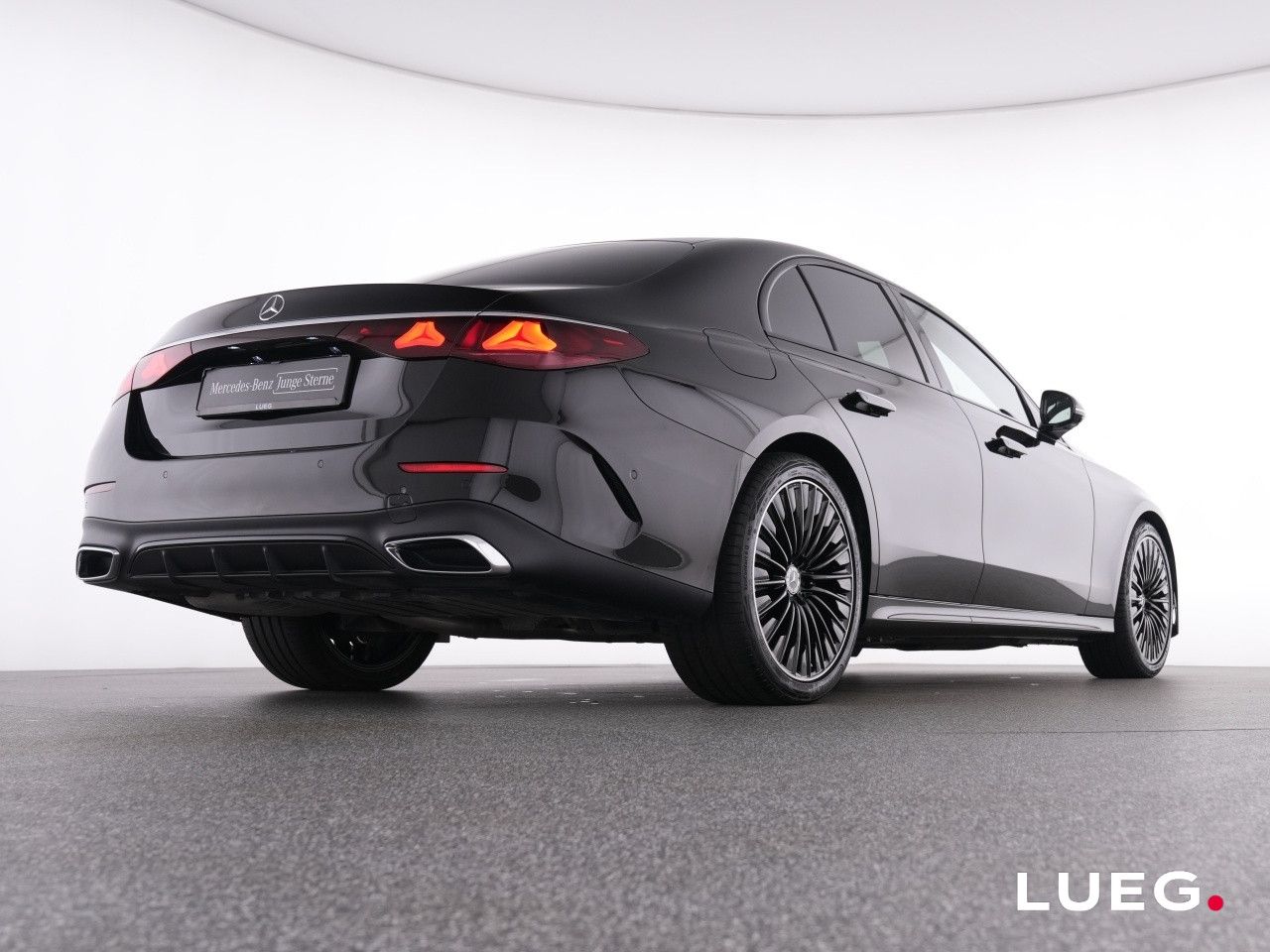 Mercedes-Benz E-Klasse – Bild 7