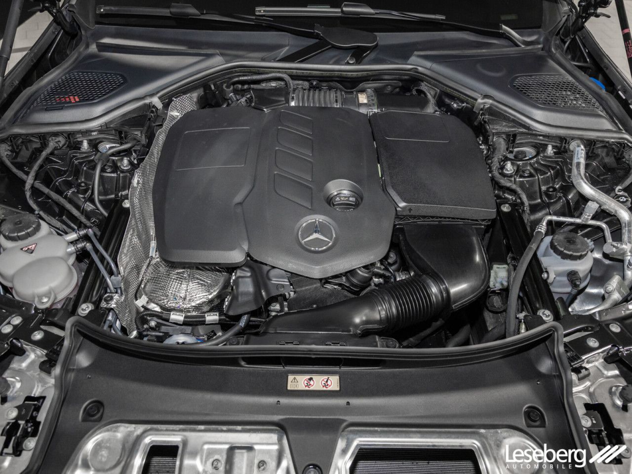 Mercedes-Benz E-Klasse – Bild 8