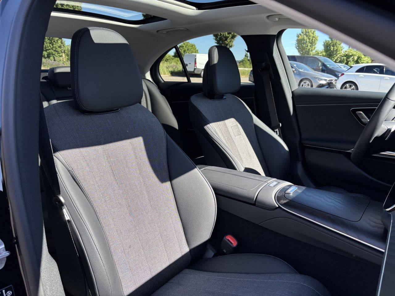 Mercedes-Benz E-Klasse – Bild 7