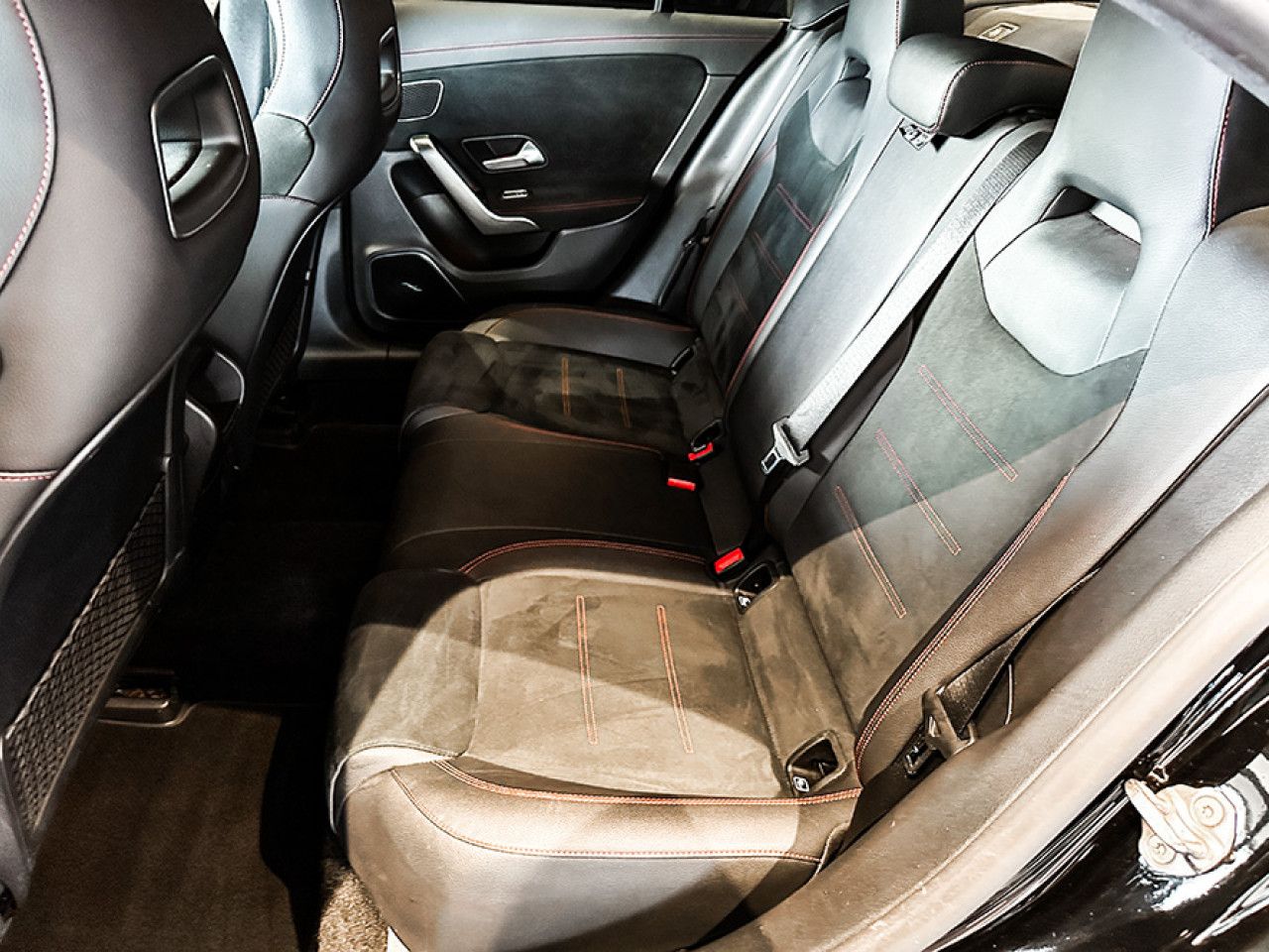 Fahrzeugbild 14 / 14