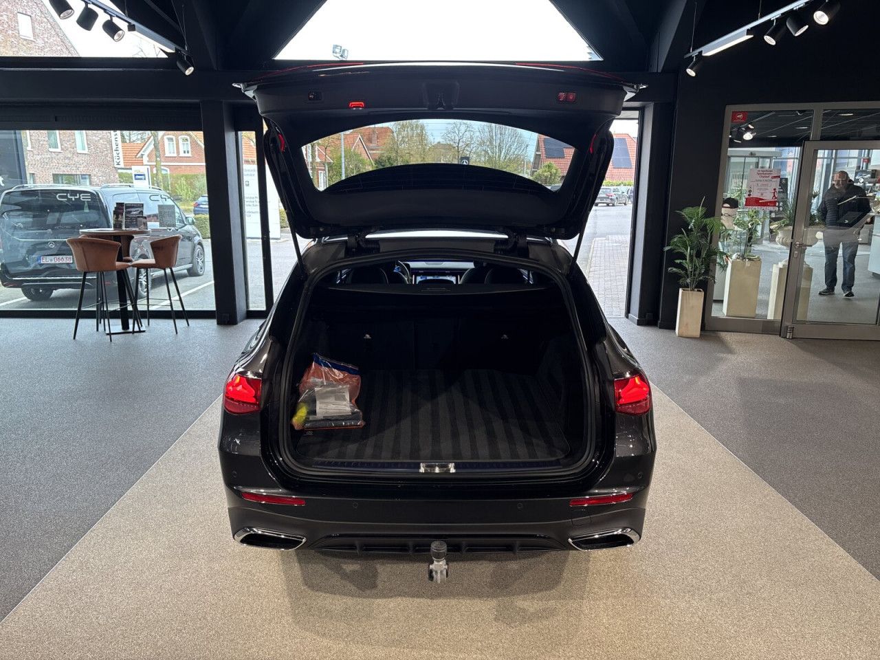 Mercedes-Benz E-Klasse – Bild 11