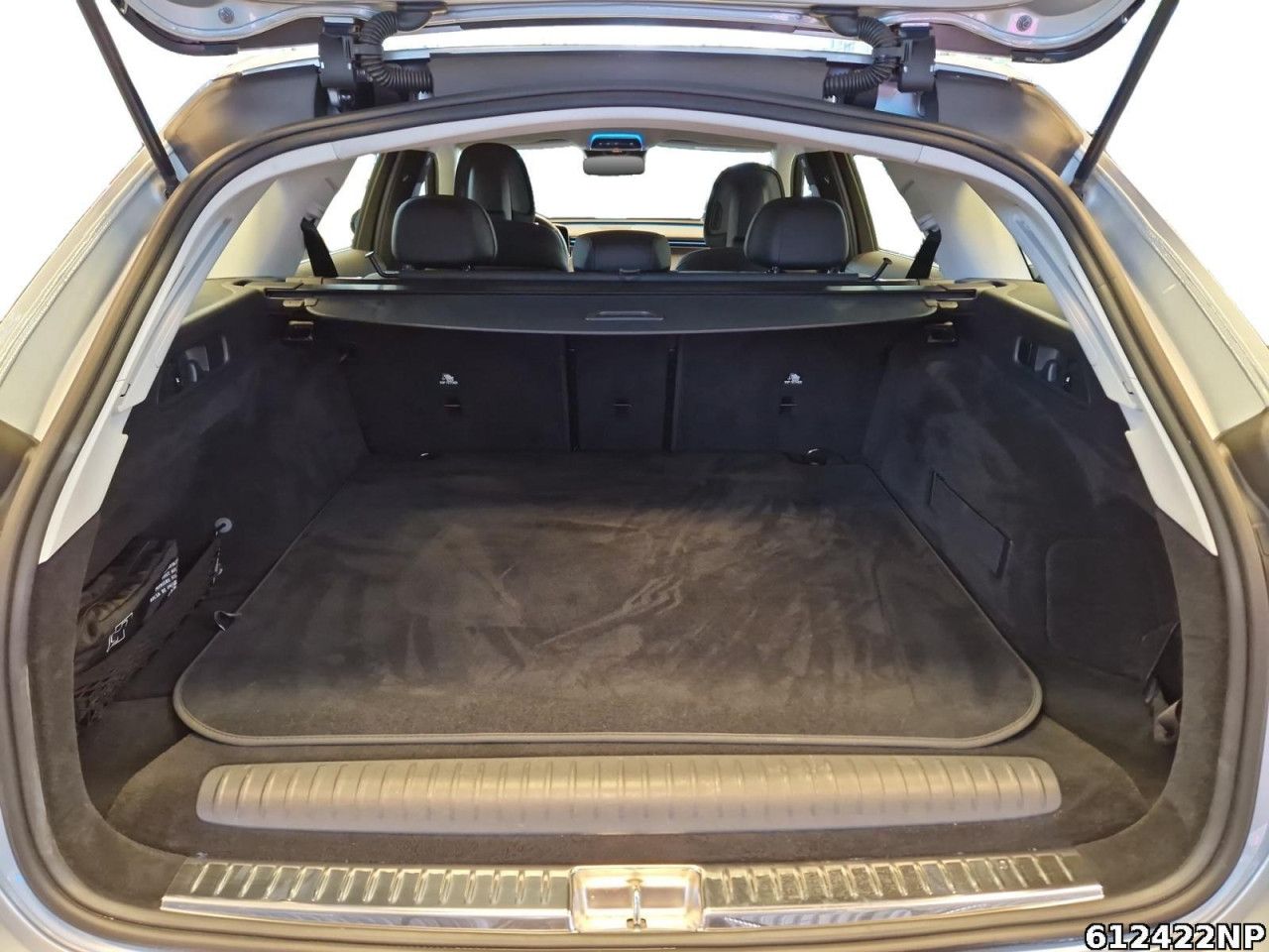 Mercedes-Benz E-Klasse – Bild 6