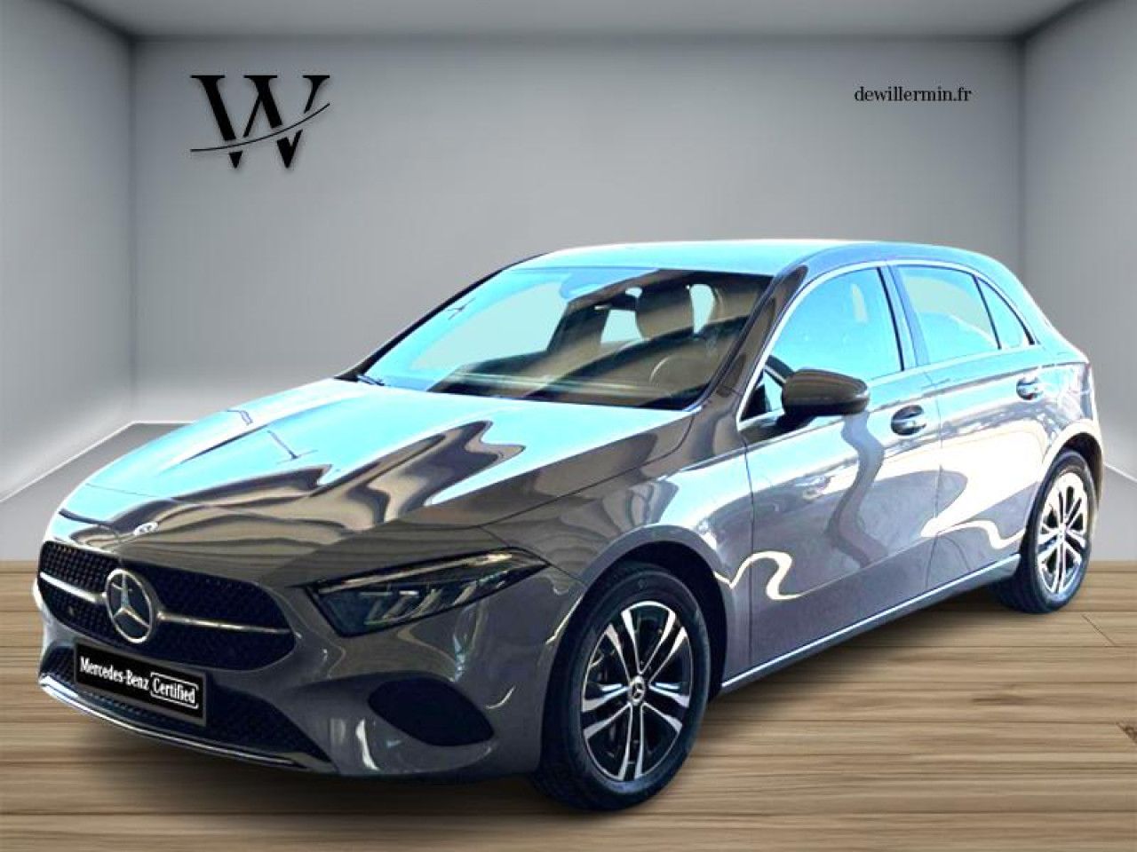 Photo du v&eacute;hicule 1 / 18