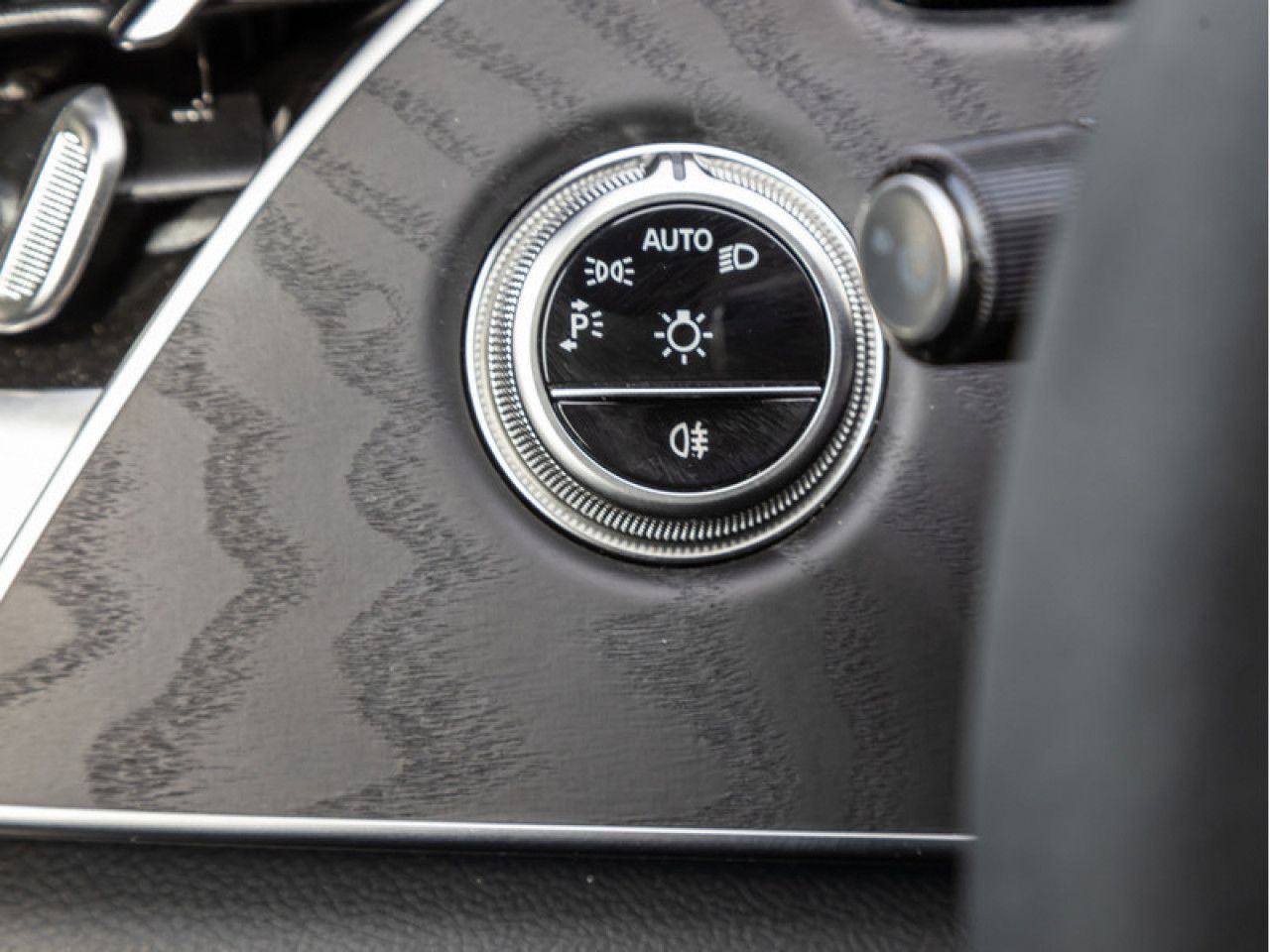 Mercedes-Benz E-Klasse – Bild 22