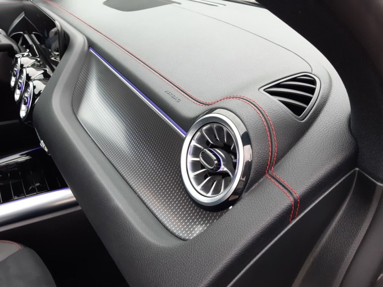 Photo du v&eacute;hicule 14 / 18