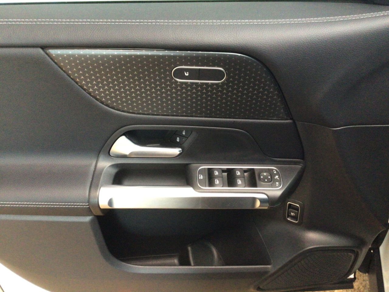 Fahrzeugbild 13 / 16