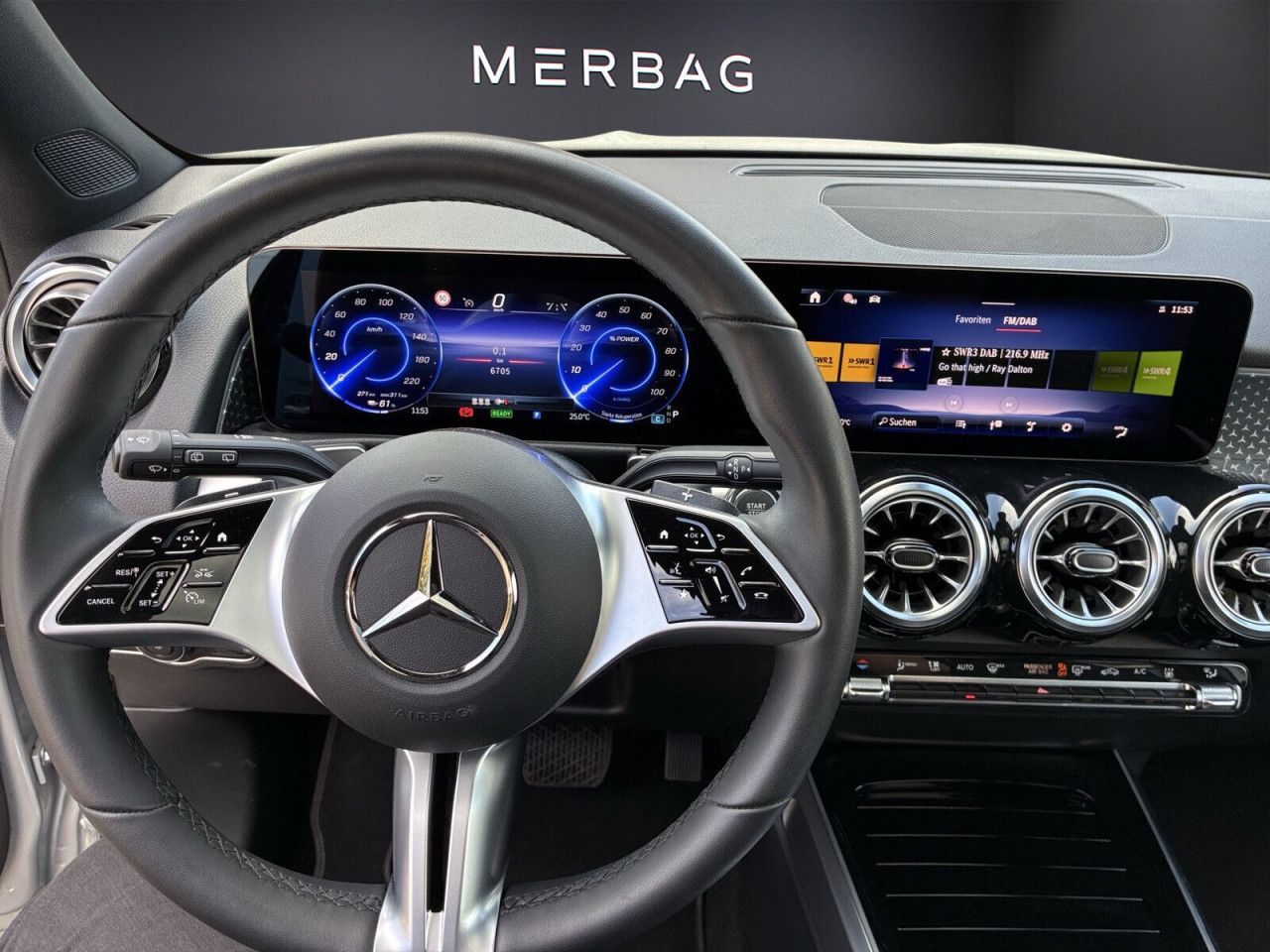 Mercedes-Benz EQB – Bild 15