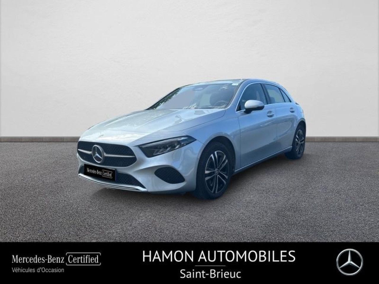 Photo du v&eacute;hicule 1 / 18