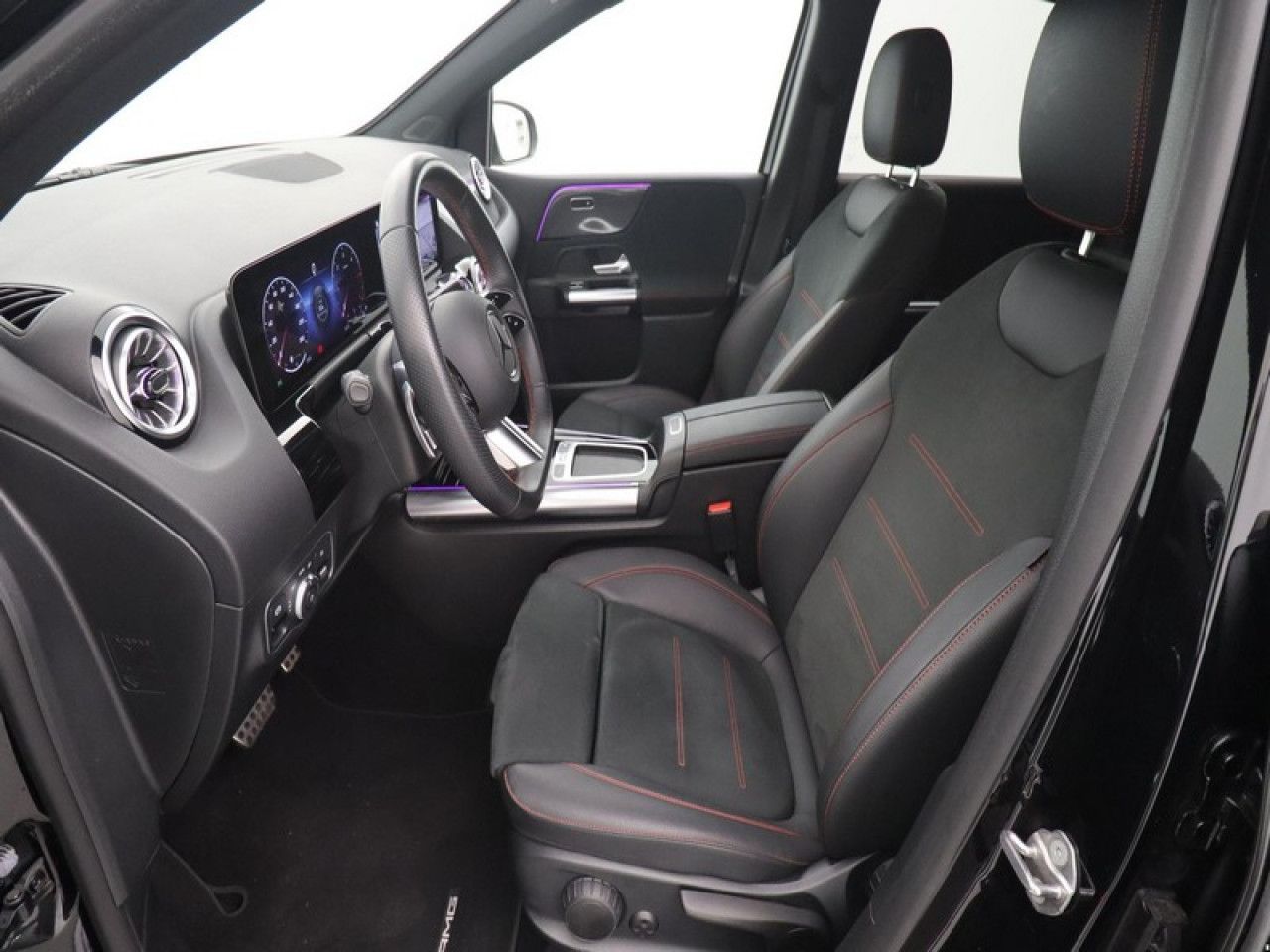 Imagem do veículo 8 / 18