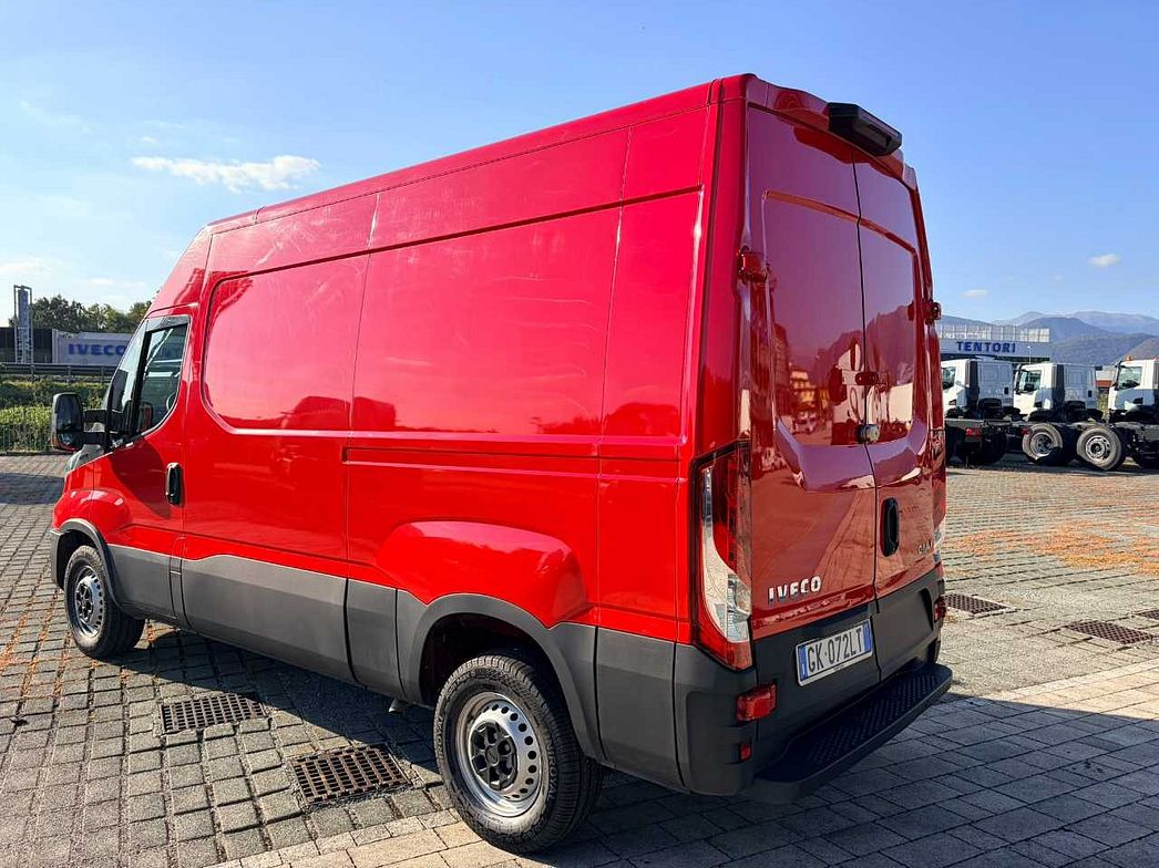 IVECO | 35S12V - FURGONE DI SERIE