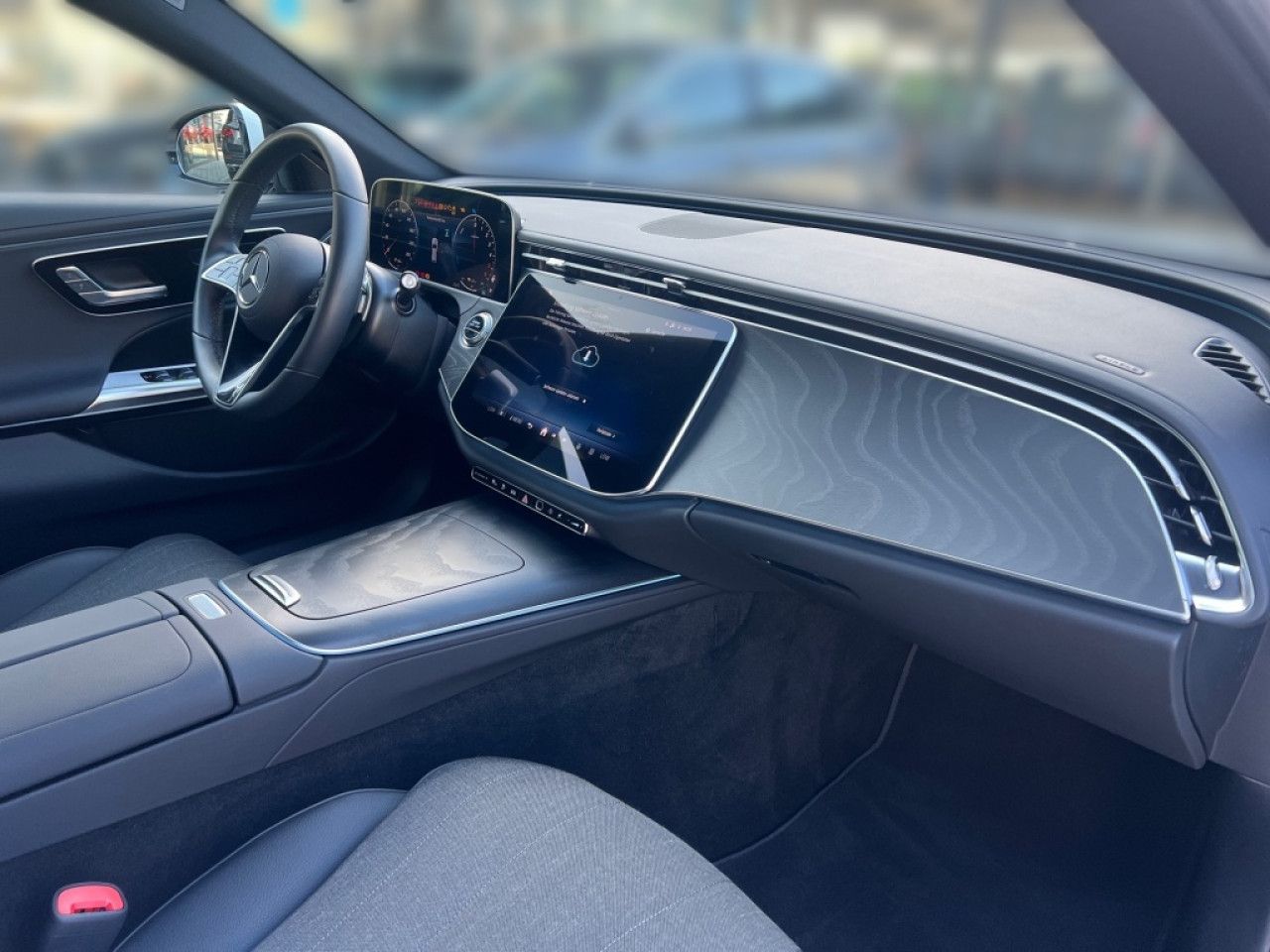 Mercedes-Benz E-Klasse – Bild 8